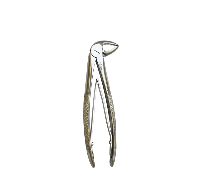 90° Curved forceps closed