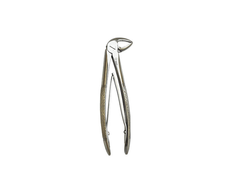 90° Curved forceps closed