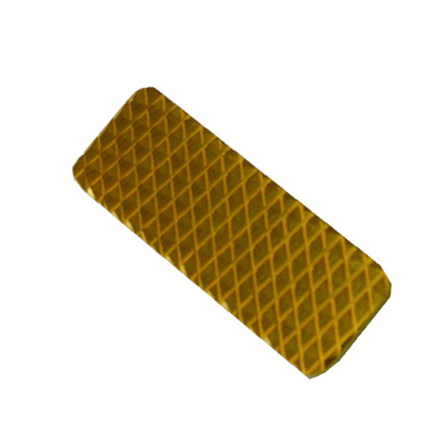 Titanium Blade 80 MM Close-Up