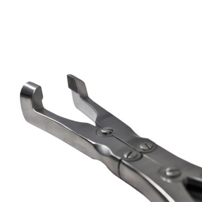 Articulated Capps Forceps - Close-Up