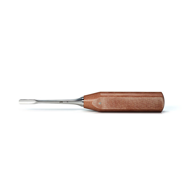 Luxator 7 mm for Incisor Extraction